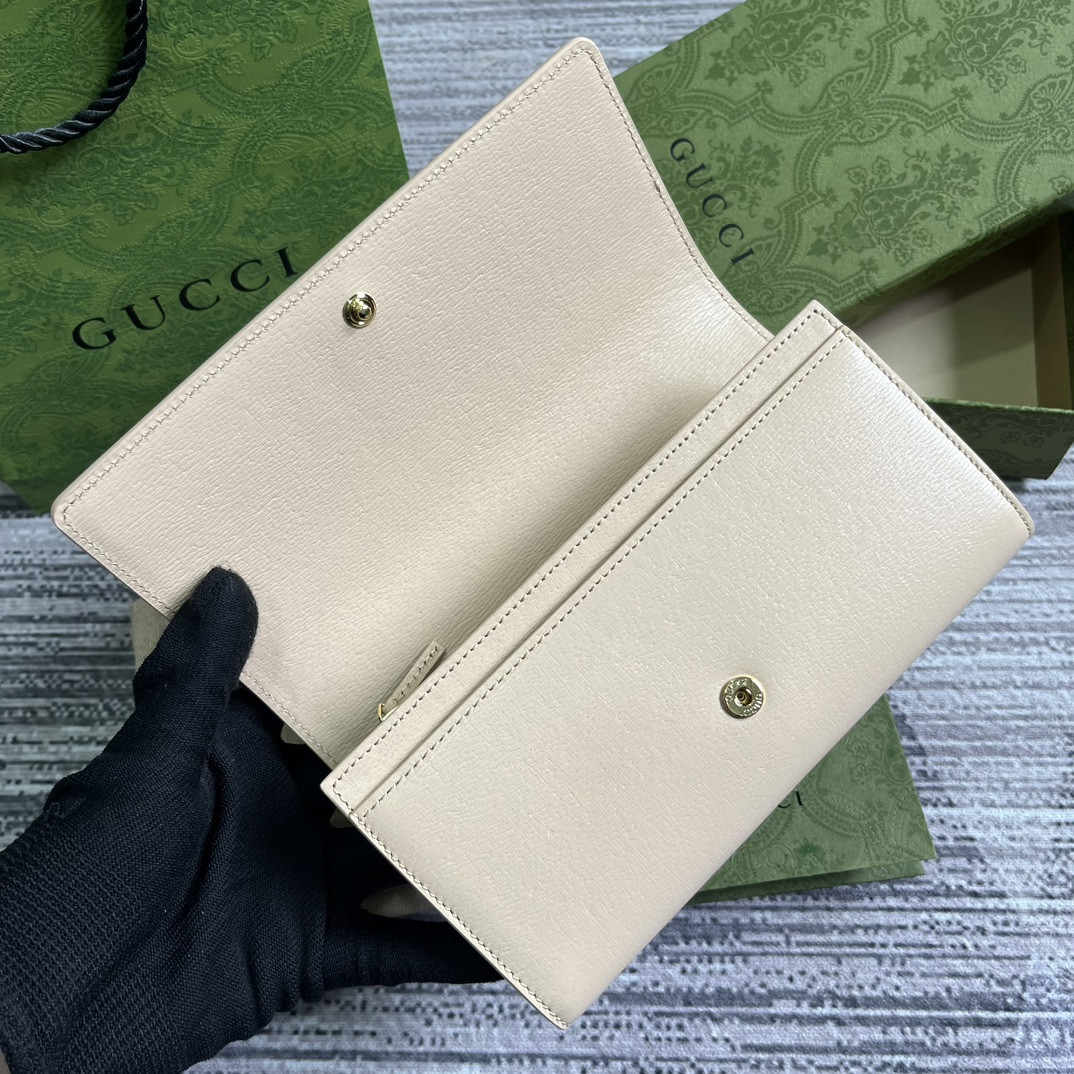 CONTINENTAL WALLET WITH Gvc*1 SCRIPT lIGHT YELLOW 7.5"W x 4"H x 1.4"D