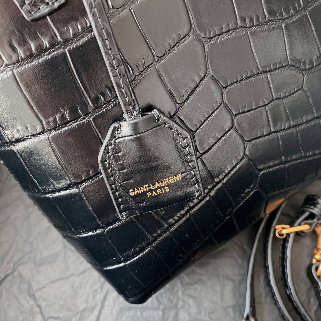 Y51 Sa1nt Lau*nt PARIS MINI TOY SHOPPING IN CROCODILE-EMBOSSED LEATHER BLACK 7.1 X 6.7 X 3.1 INCHES