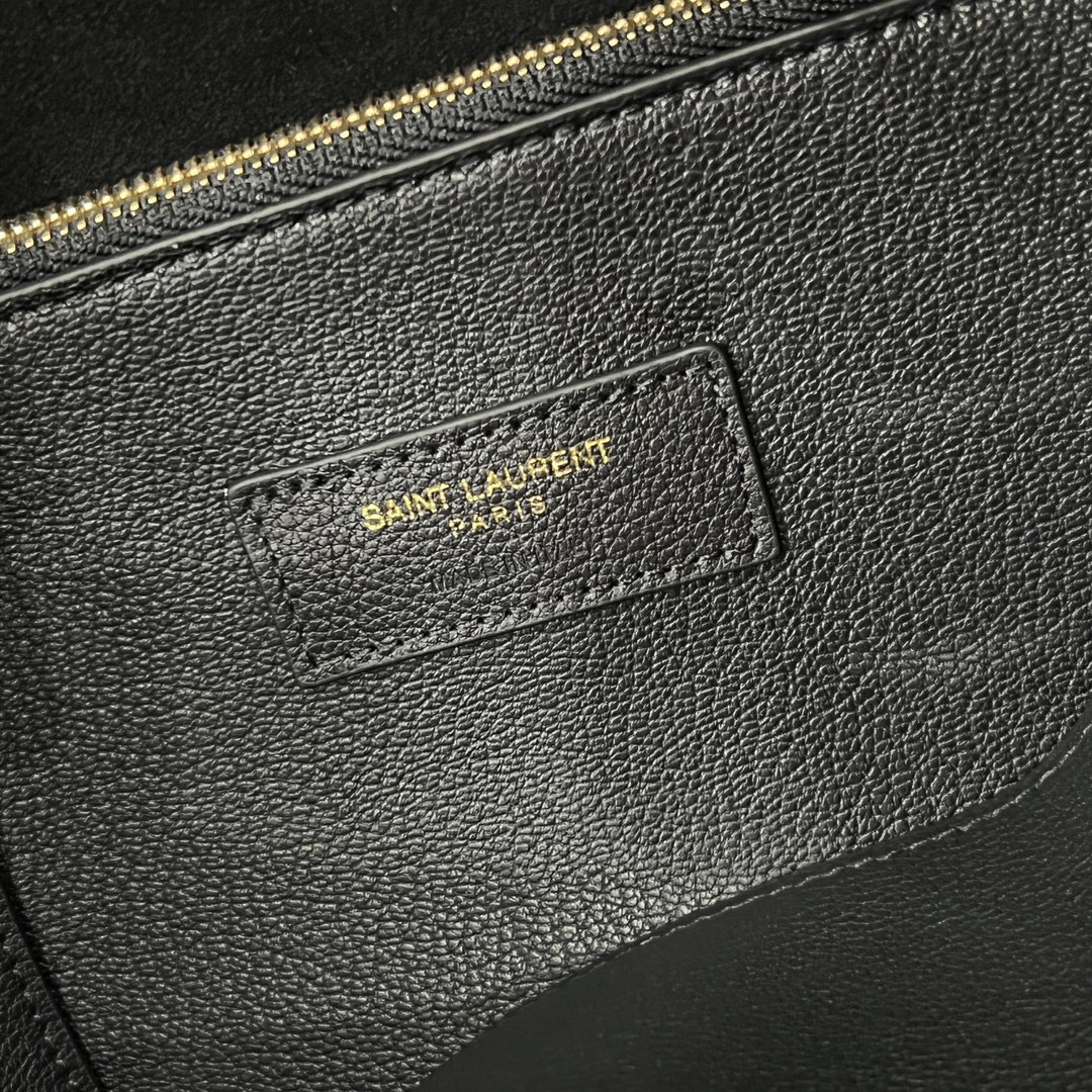 Y51 LE 5 À 7 S*pPLE LARGE IN SMOOTH LEATHER BLACK 11.8" X 11" X 4.3"