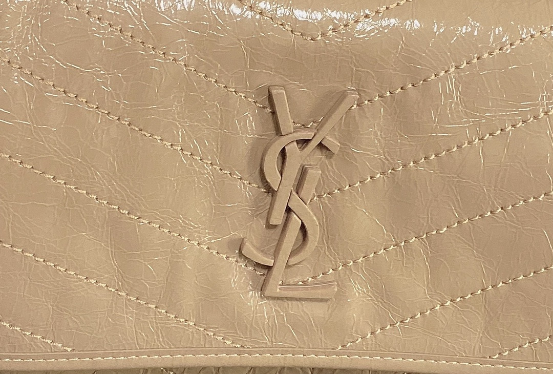 Y51 NIKI MEDIUM IN VINTAGE LEATHER DARK BEIGE 11 X 7.8 X 3.3 INCHES
