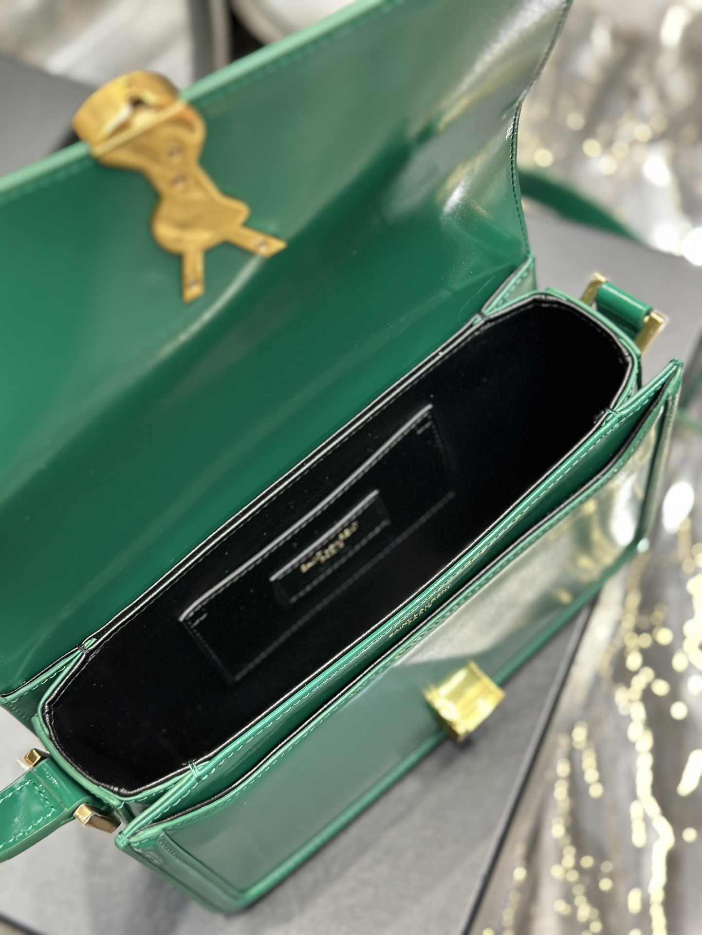 Y51 SOLFERINO MEDIUM SATCHEL IN BOX Sa1nt Lau*nt GREEN 9.1 X 6.3 X 2.4 INCHES