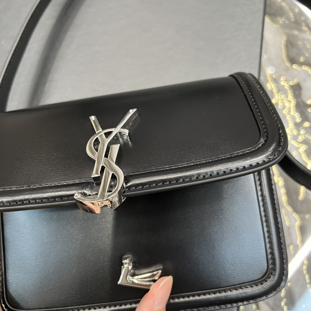 Y51 SOLFERINO SMALL IN GLAZED LEATHER  7.4 X 5.1 X 1.9 INCHES