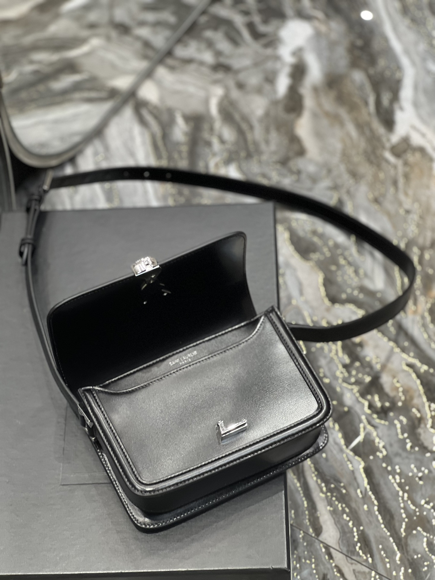 Y51 SOLFERINO SMALL IN GLAZED LEATHER  7.4 X 5.1 X 1.9 INCHES