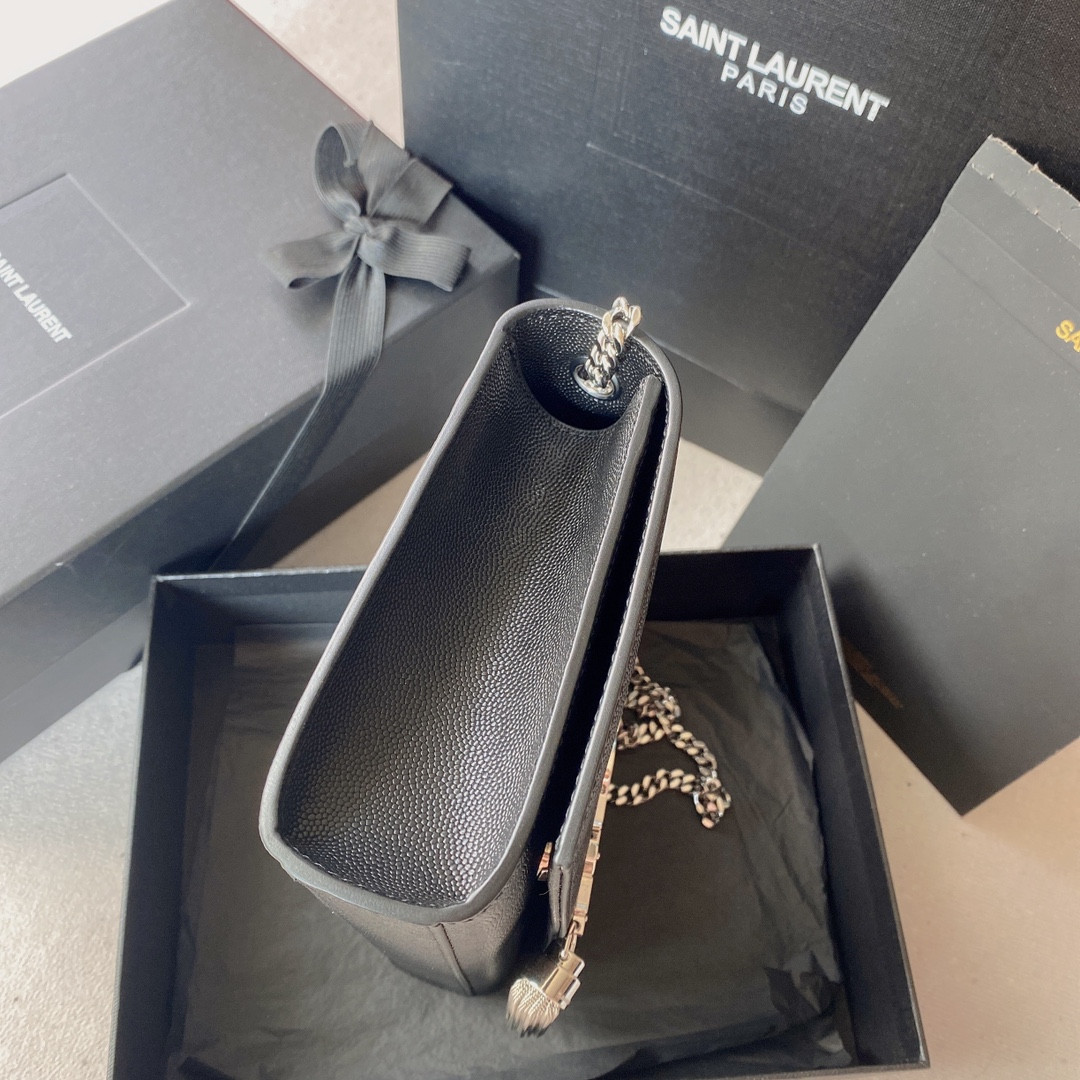 Y51 KATE MEDIUM IN GRAIN DE POUDRE EMBOSSED LEATHER BLACK SILVER 9.4 X 5.7 X 2.1 INCHES