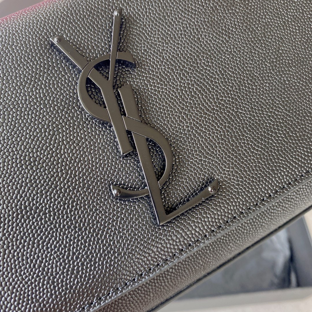 Y51 KATE SMALL IN GRAIN DE POUDRE EMBOSSED LEATHER NAVY 7.8 X 4.9 X 1.9 INCHES