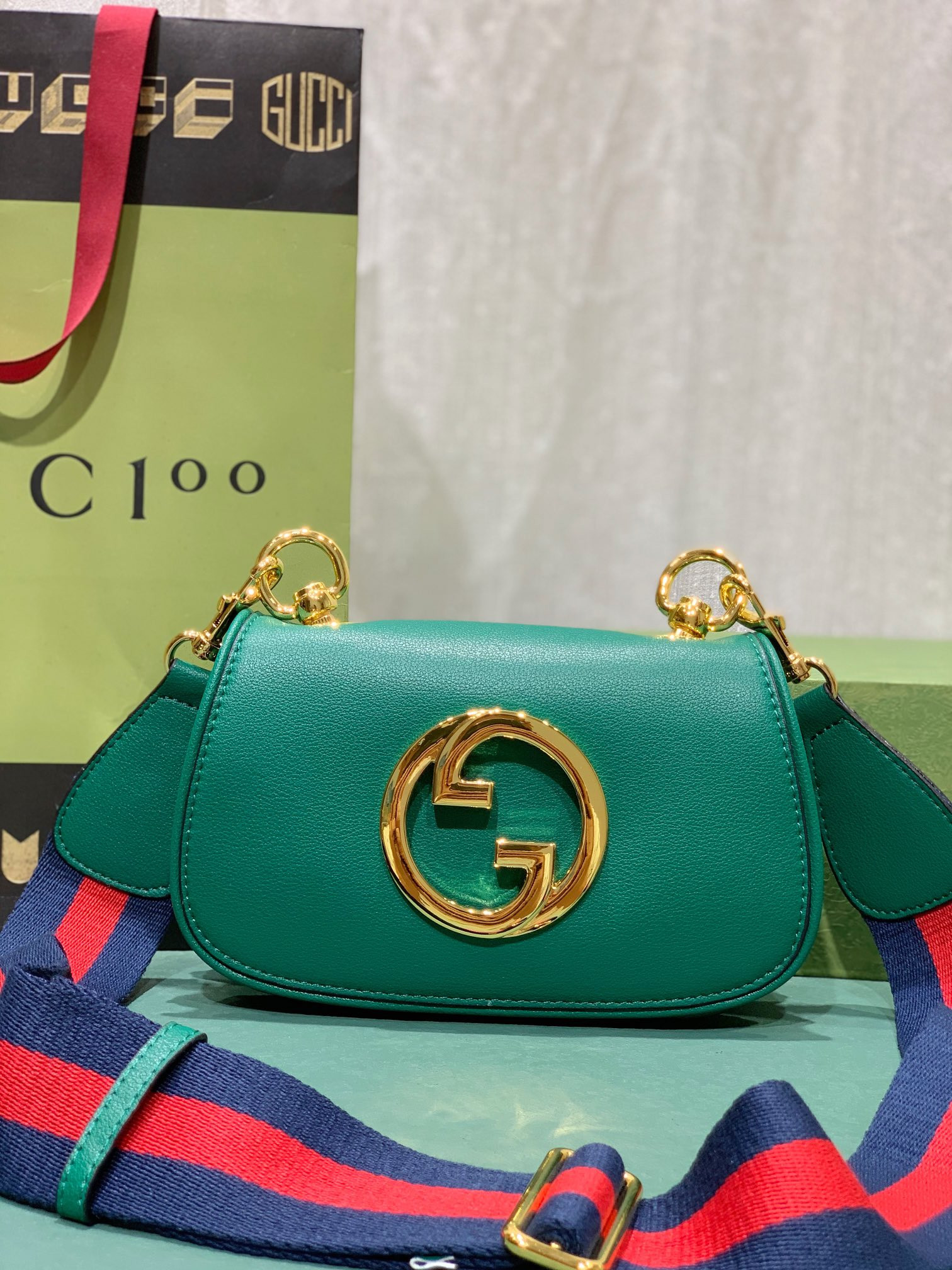 Gvc*1 BLONDIE MINI BAG GREEN 8.7"W x 5.1"H x 2.2"D