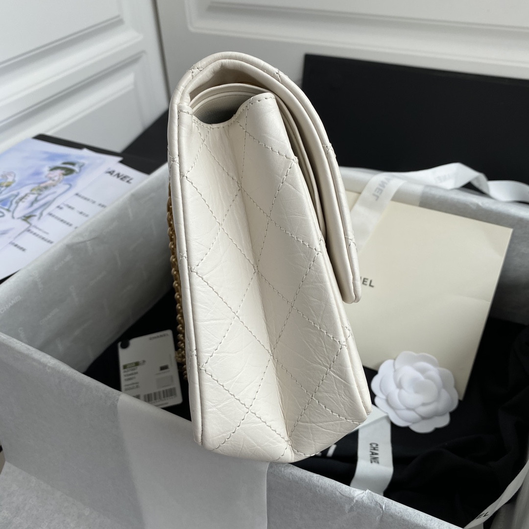Ch**el LARGE 2.55 HANDBAG White& Gold-Tone Metal 7.6 × 10.9 × 2.9 in