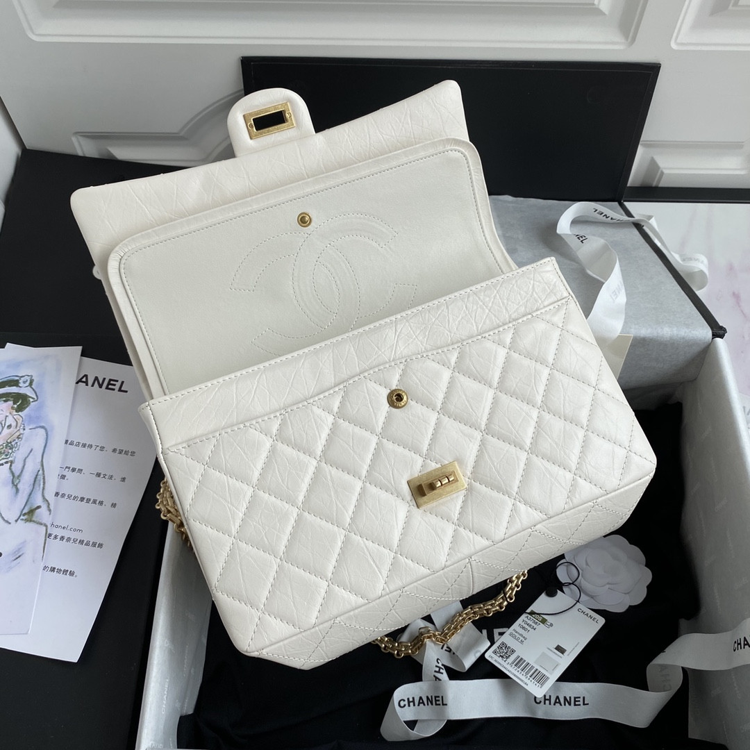 Ch**el LARGE 2.55 HANDBAG White& Gold-Tone Metal 7.6 × 10.9 × 2.9 in