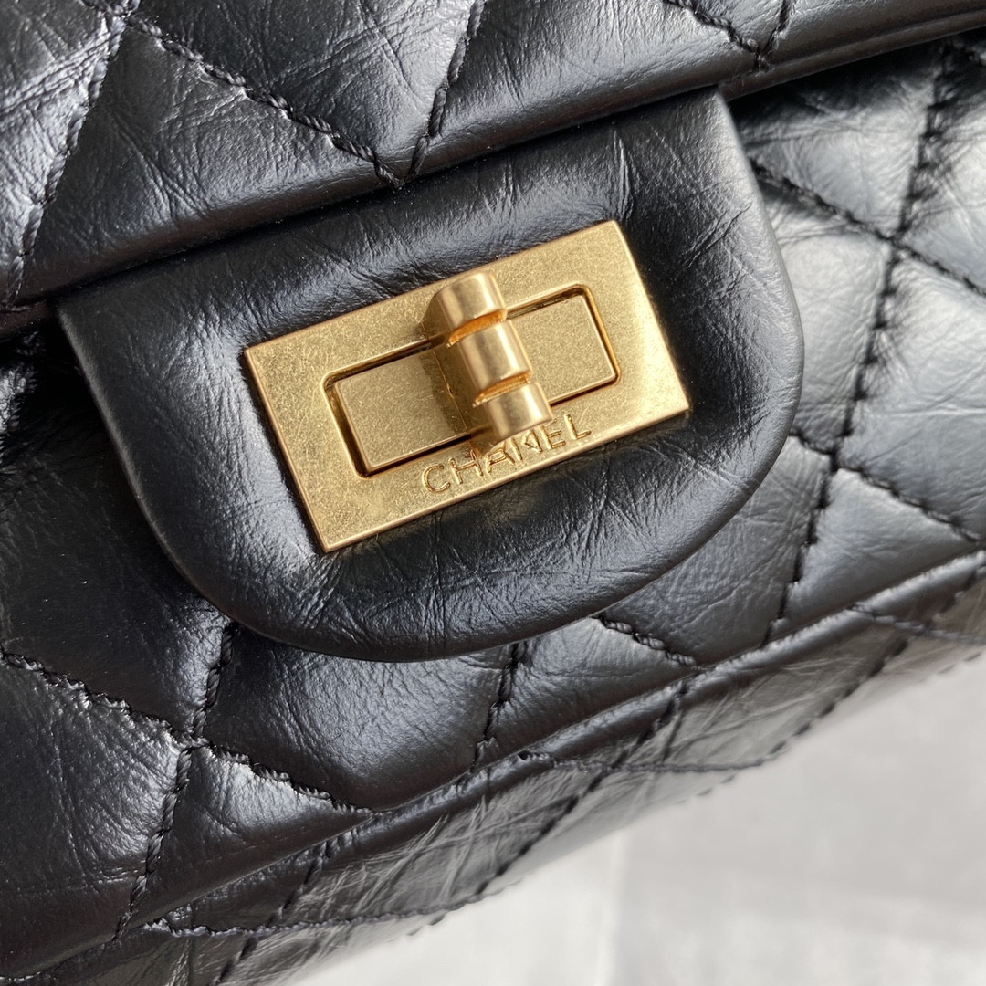 Ch**el 2.55 HANDBAG Black 6.2 × 9.4 × 2.9 in
