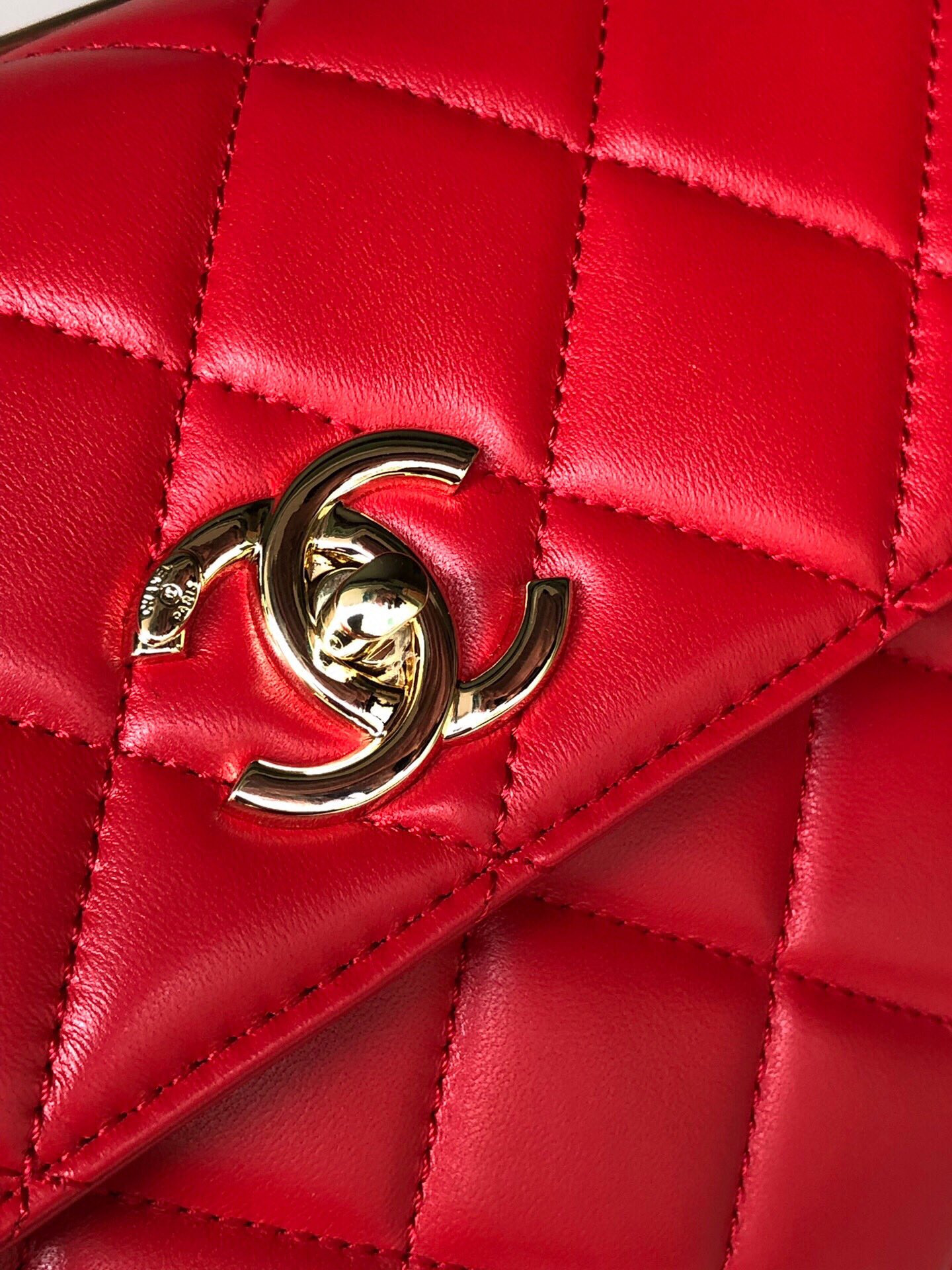 Ch**el FLAP BAG WITH TOP HANDLE 6.6 × 9.8 × 4.7 in
