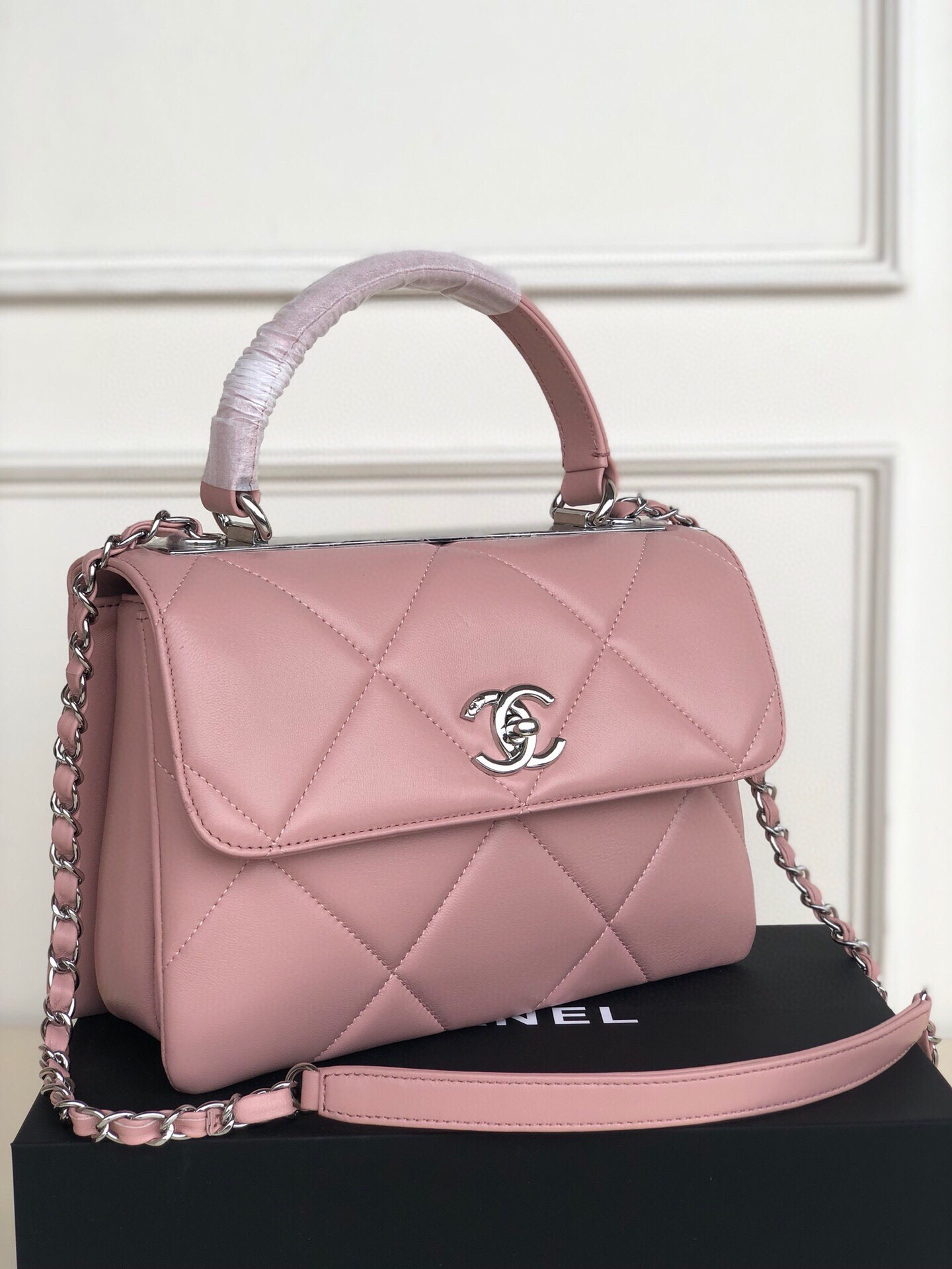 Ch**el FLAP BAG WITH TOP HANDLE 6.6 × 9.8 × 4.7 in