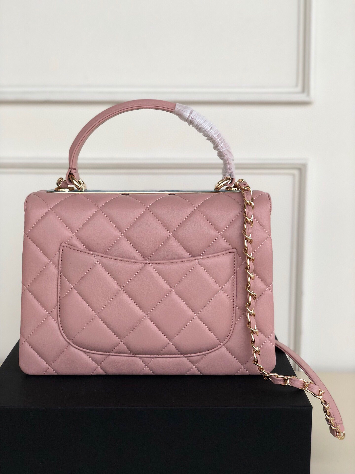 Ch**el FLAP BAG WITH TOP HANDLE 6.6 × 9.8 × 4.7 in