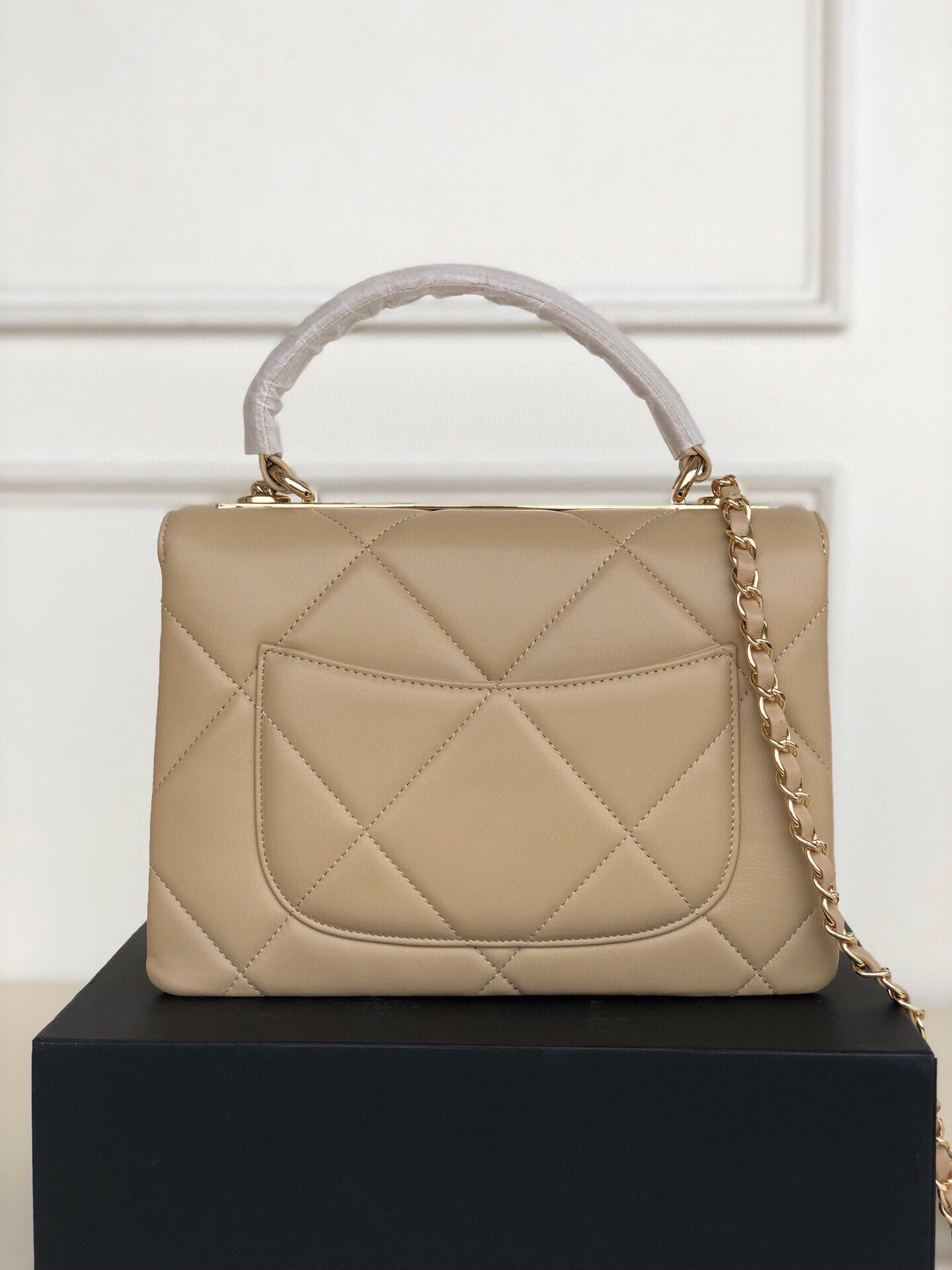 Ch**el FLAP BAG WITH TOP HANDLE 6.6 × 9.8 × 4.7 in