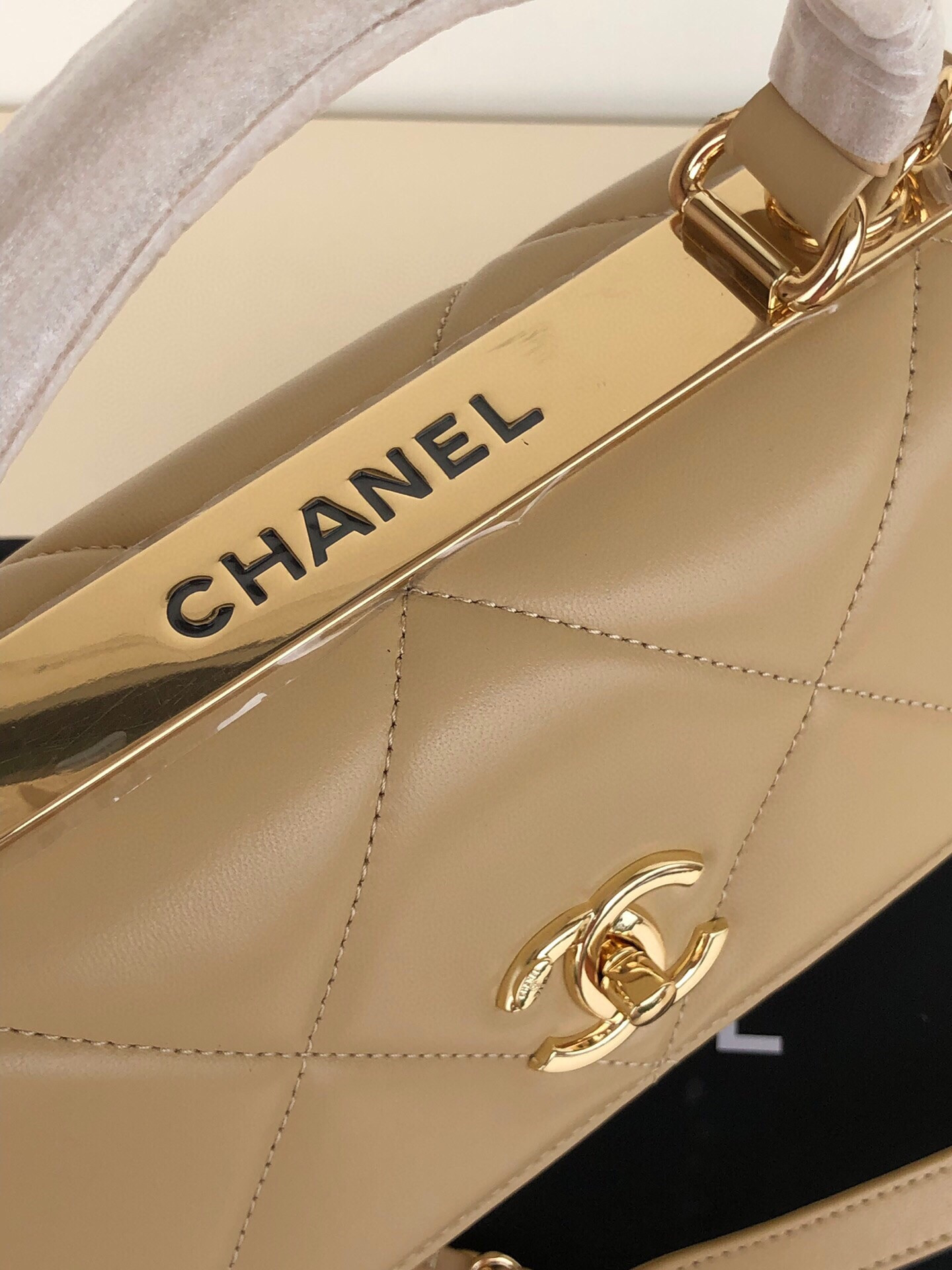 Ch**el FLAP BAG WITH TOP HANDLE 6.6 × 9.8 × 4.7 in