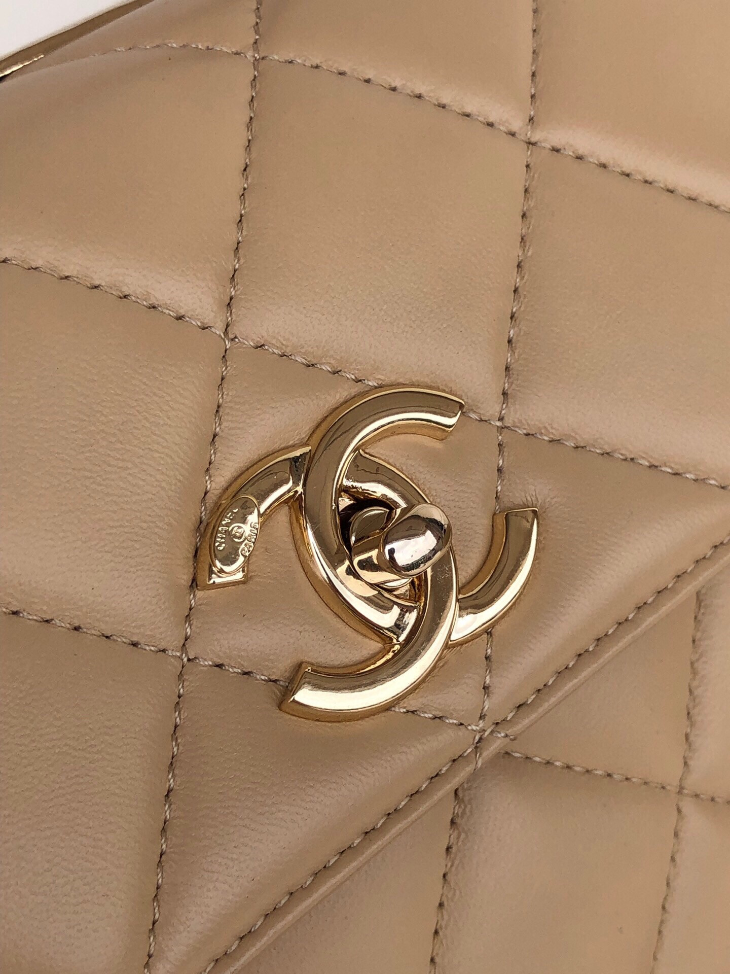 Ch**el FLAP BAG WITH TOP HANDLE 6.6 × 9.8 × 4.7 in