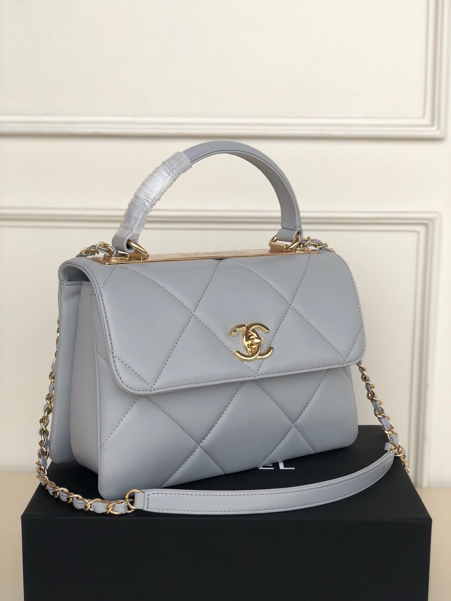 Ch**el FLAP BAG WITH TOP HANDLE 6.6 × 9.8 × 4.7 in