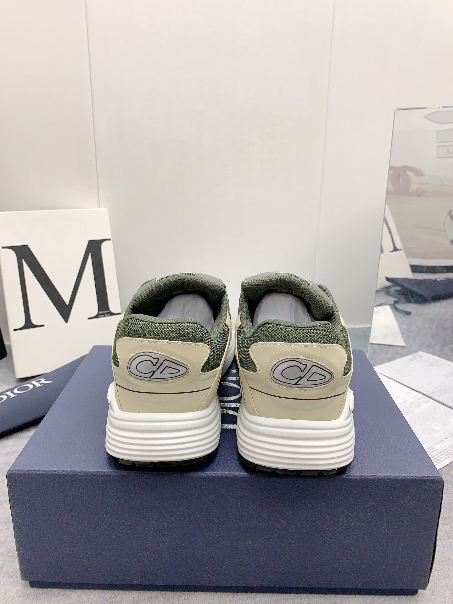 UA D10r B30 Olive