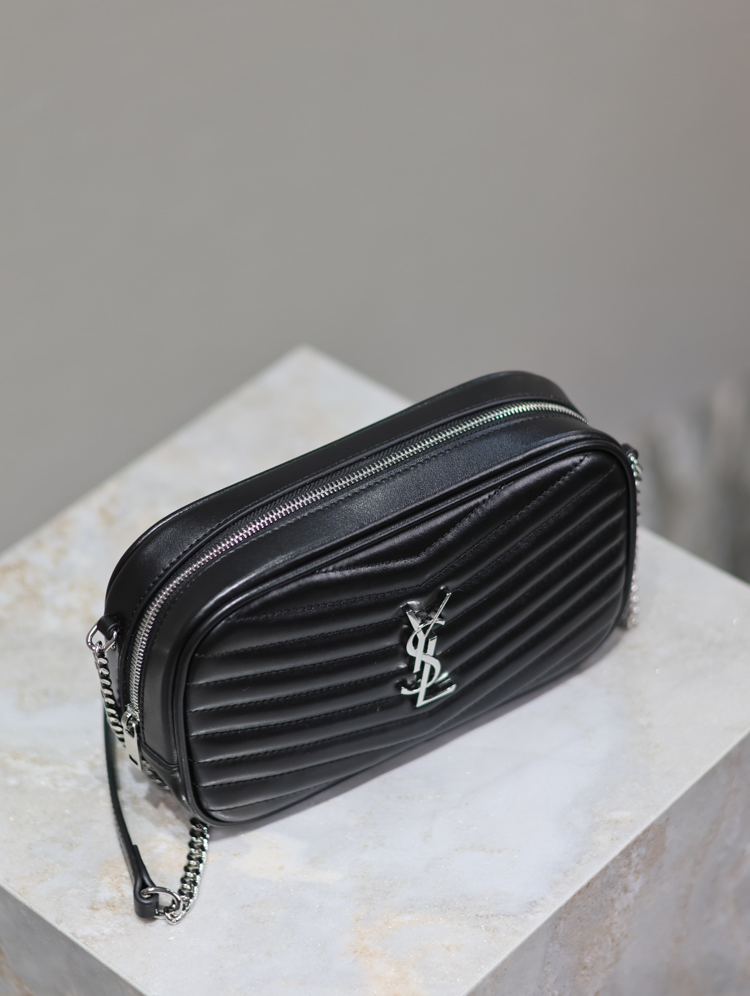 Y51 MINI LOU IN QUILTED LEATHER 7.5 X 4.1 X 2 INCHES