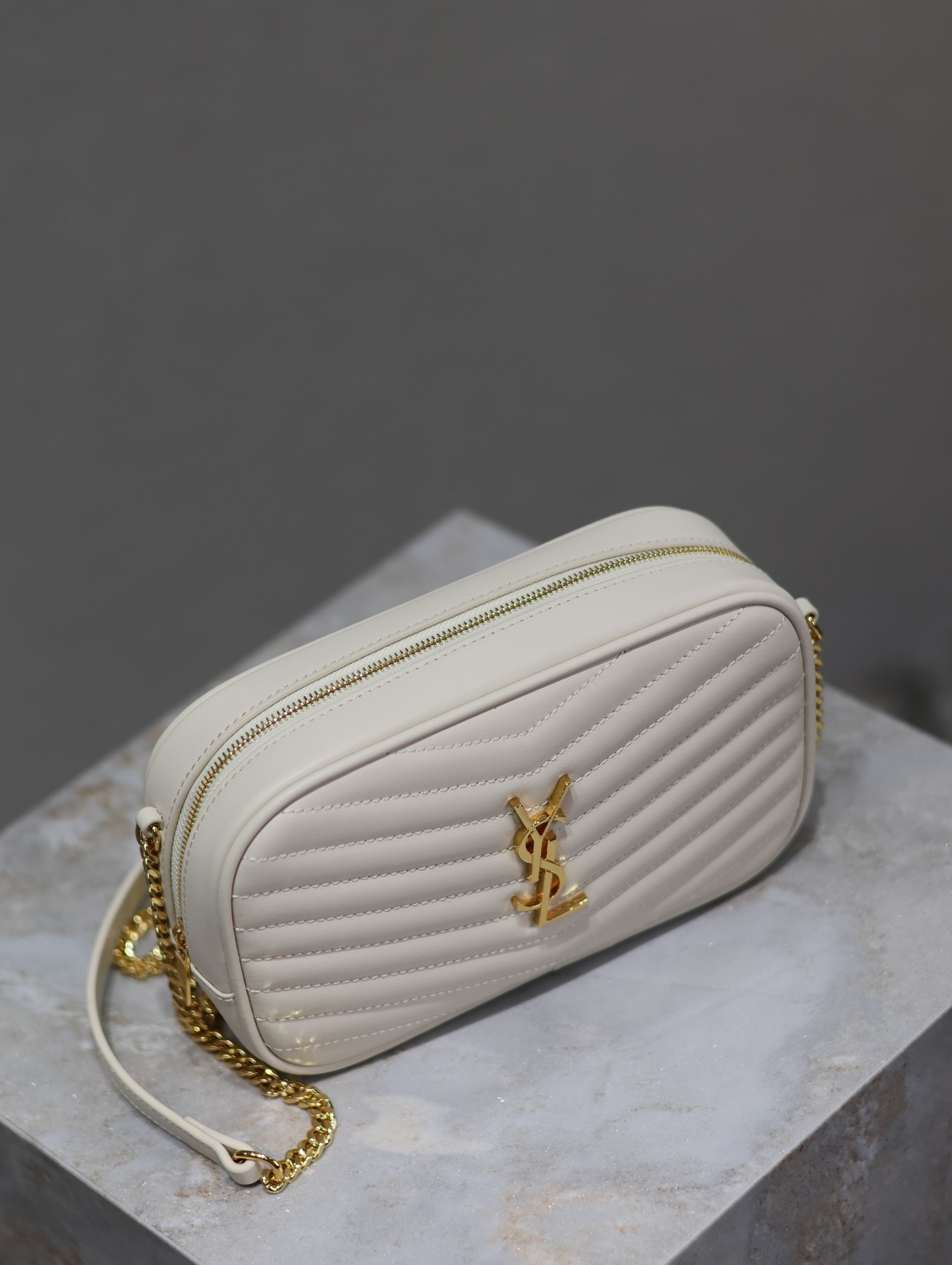 Y51 MINI LOU IN QUILTED LEATHER 7.5 X 4.1 X 2 INCHES