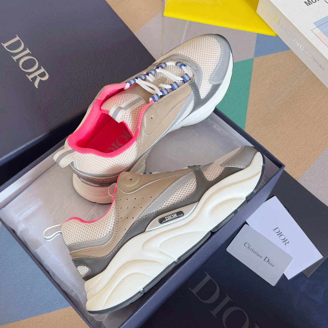 UA D10r B22  Sneaker
