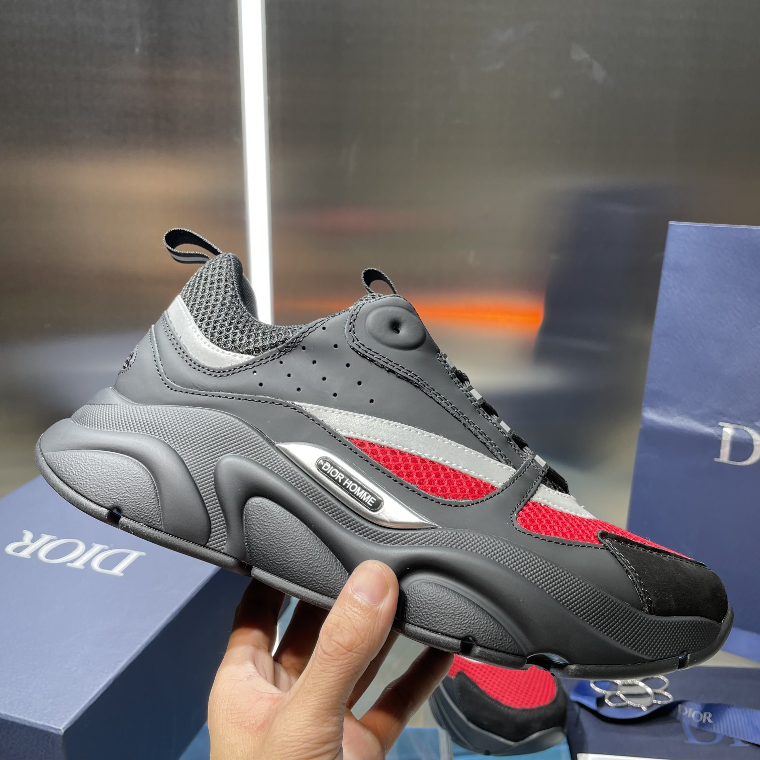 UA D10r B22 black and red Sneaker