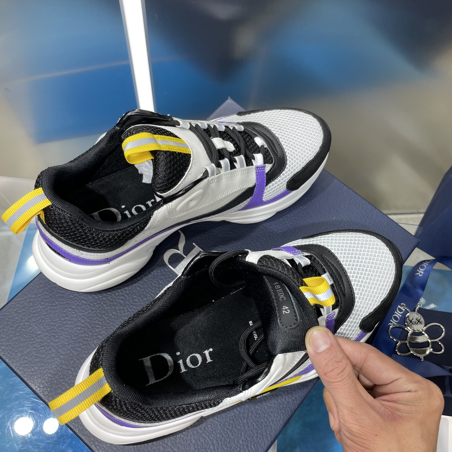 UA D10r B22 white Sneaker