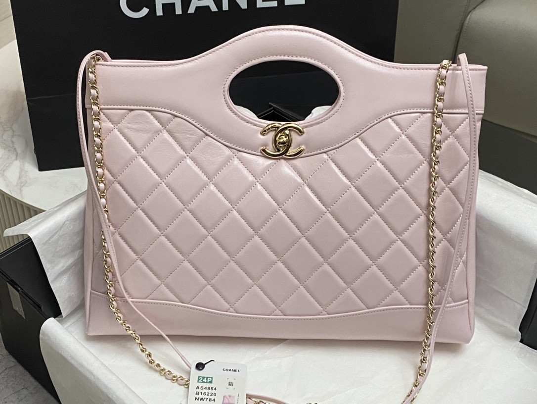 Ch**el  SHOPPING BAG Shiny Lambskin & Gold-Tone Metal 35x39x8cm