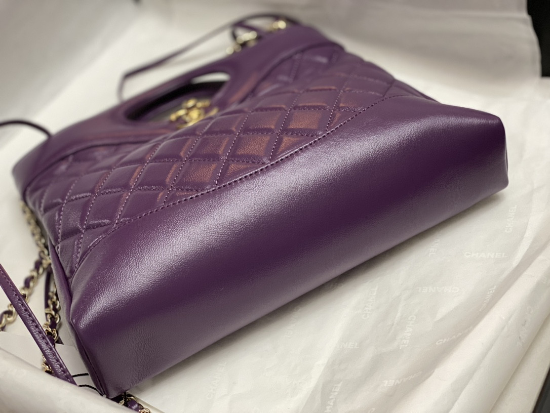 Ch**el MINI SHOPPING BAG Shiny Lambskin & Gold-Tone Metal 22x23x5.5cm