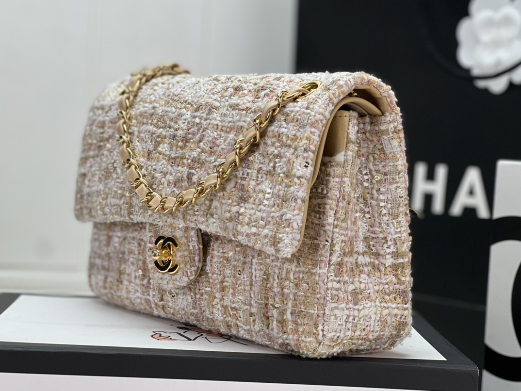 Ch**el CLASSIC 11.12 HANDBAG Tweed & Gold-Tone Metal   6 × 9.9 × 2.5 in