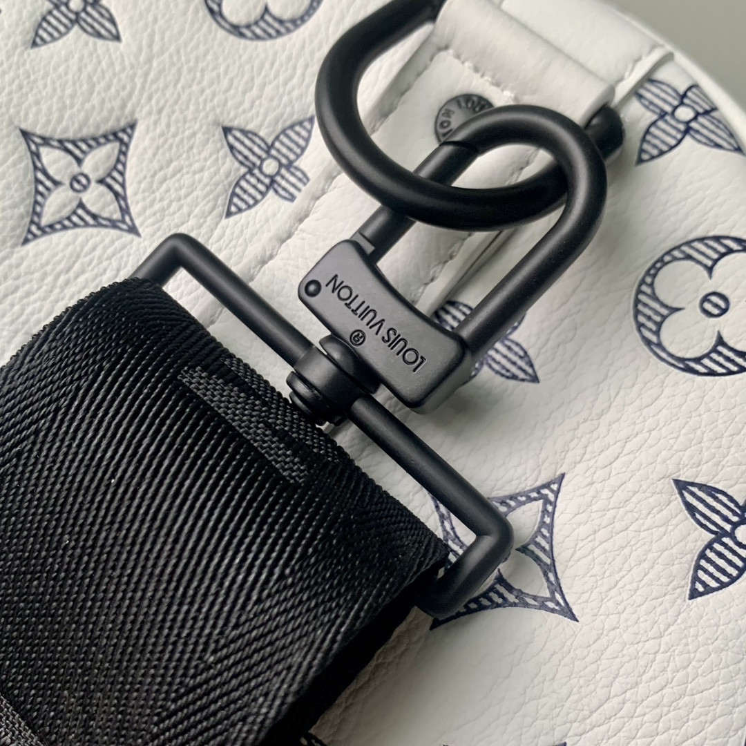 LV Keepall Bandoulière 50  M24954   19.7 x 11.4 x 9.1 inches