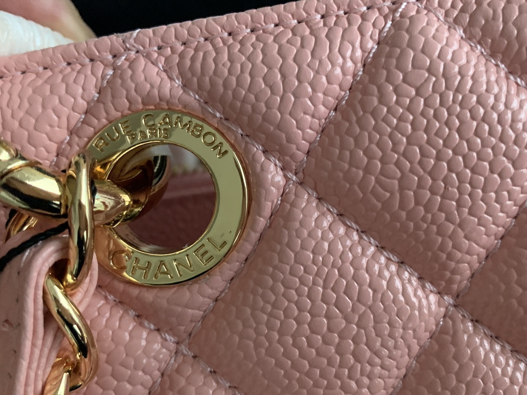 Ch**el GST CAVIAR LEATHER HARDWARE 24X33X13CM