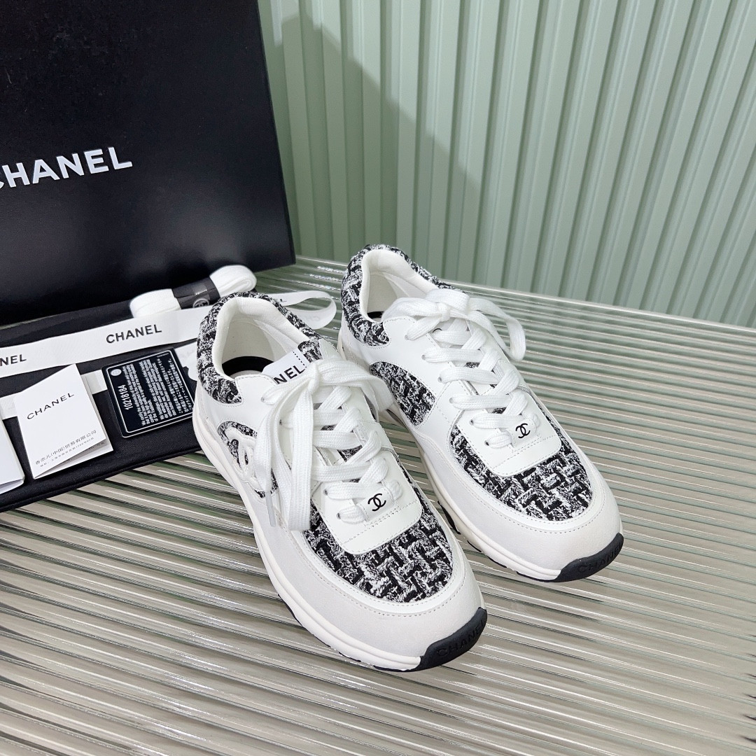 UA Ch**el SNEAKERS Tweed