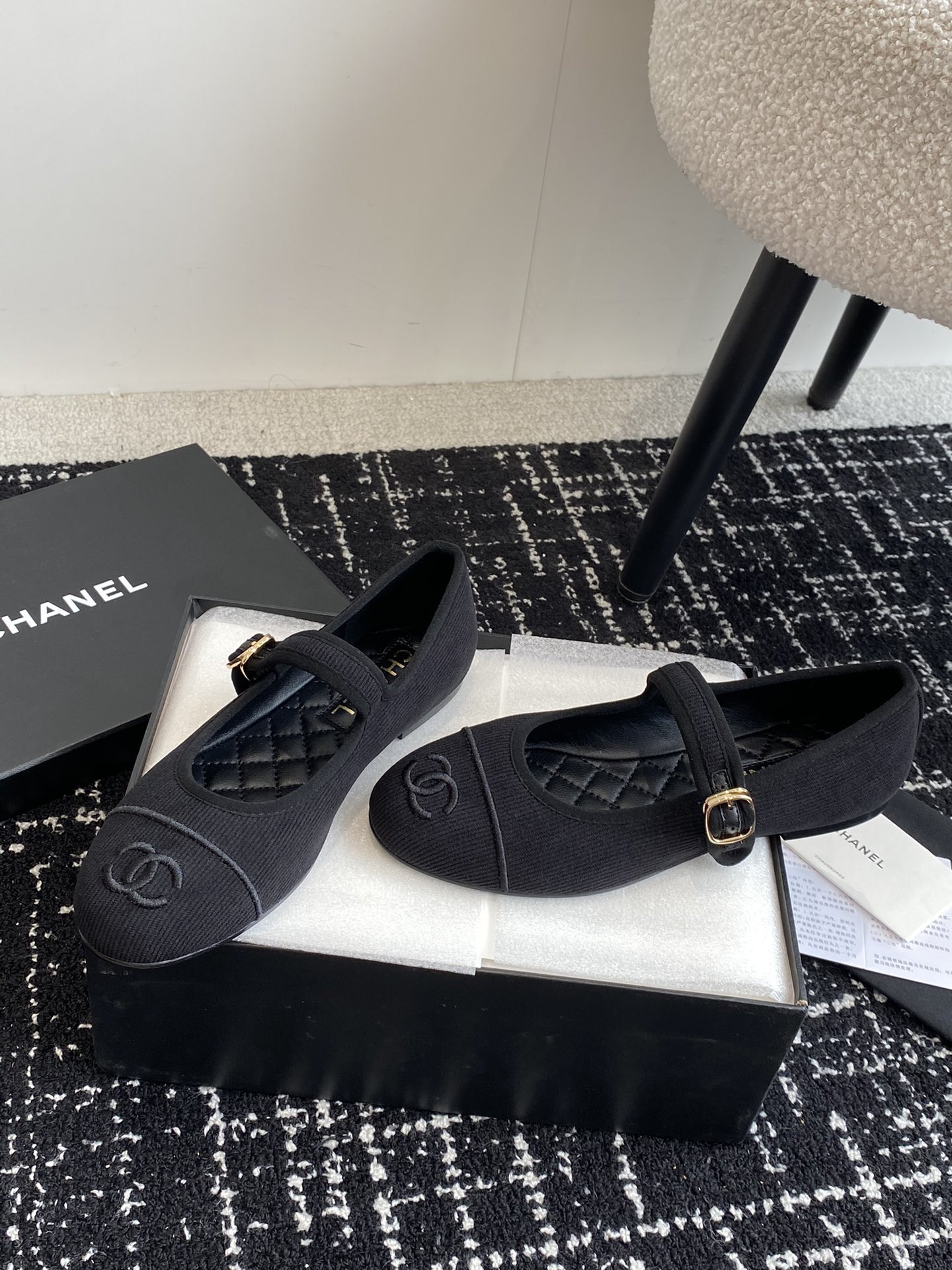 UA Ch**el MARY JANES  Cotton & Silk