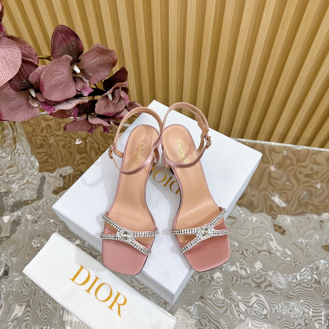 UA D10r Slingback Pump