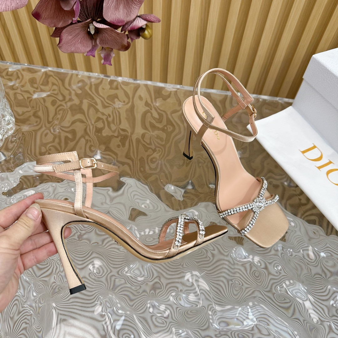 UA D10r Slingback Pump