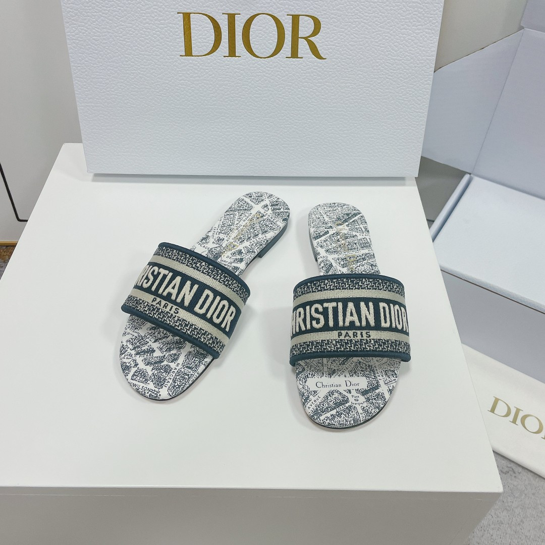 UA D10r Dway Slide