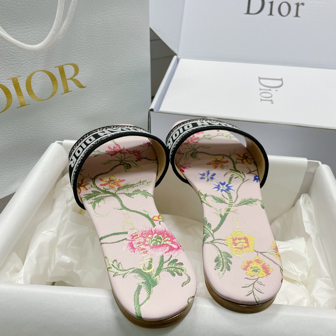 UA D10r Dway Slide