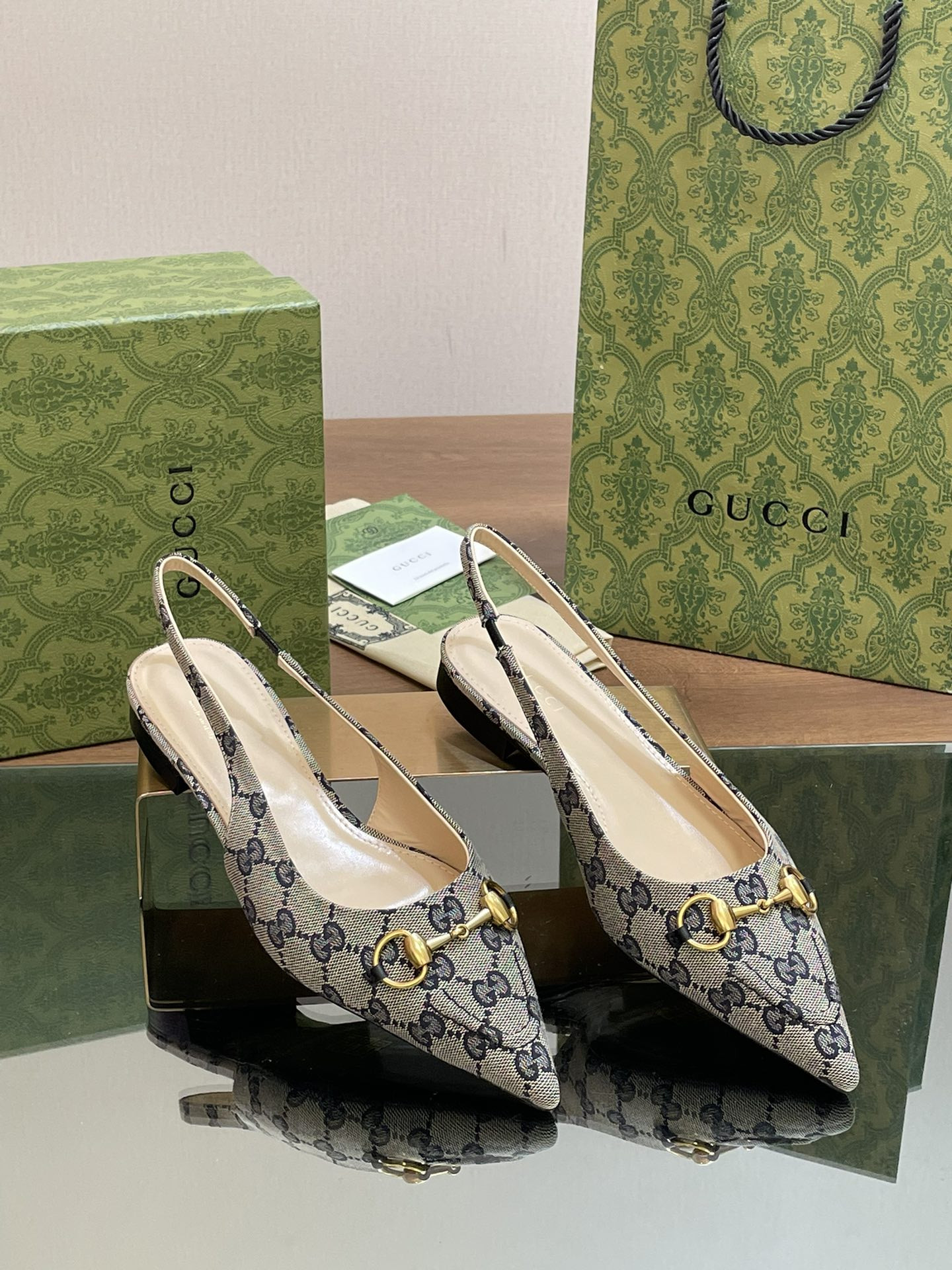 UA Gvc*1 WOMEN