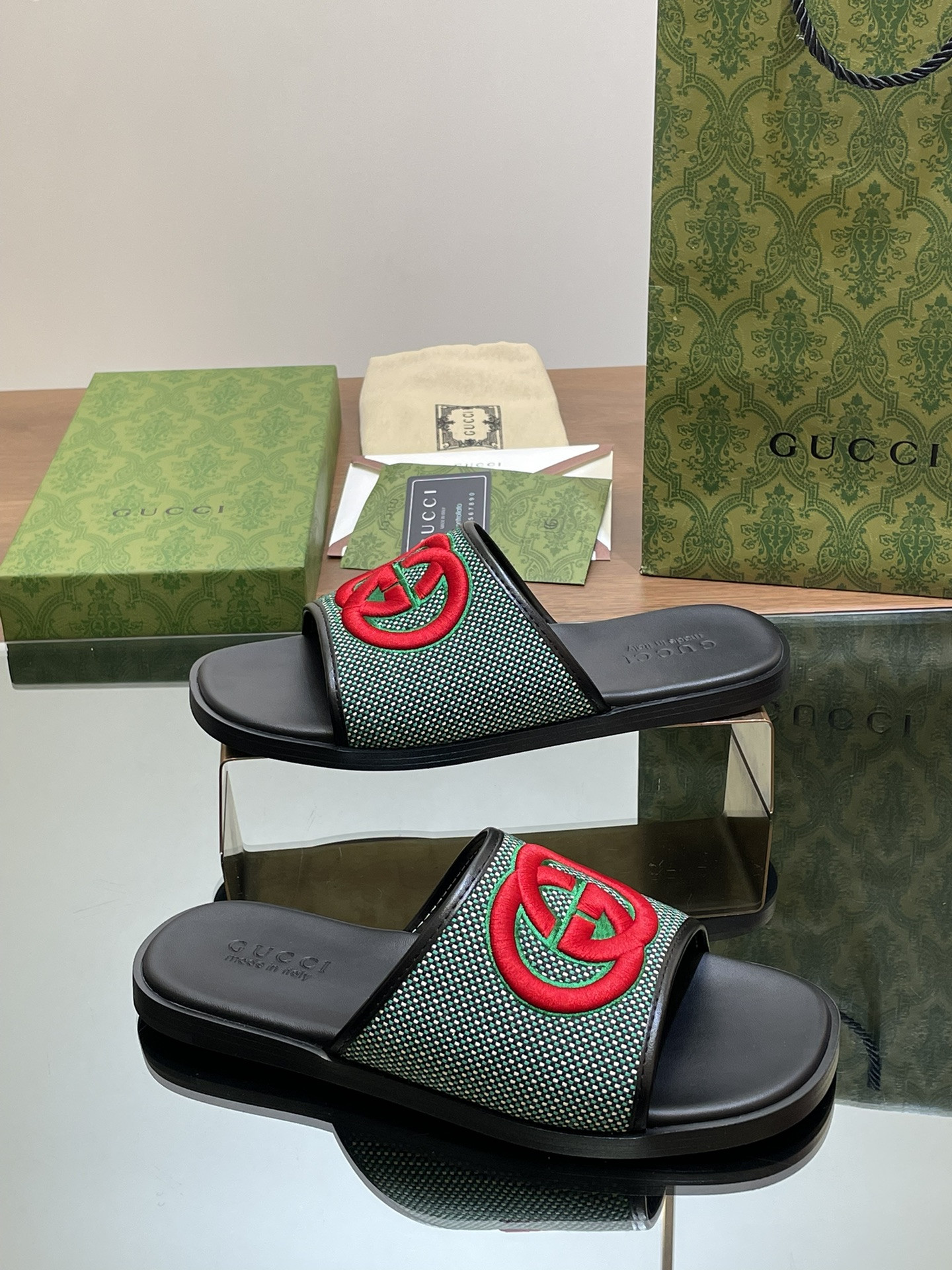 UA Gvc*1 INTERLOCKING G SLIDE SANDAL