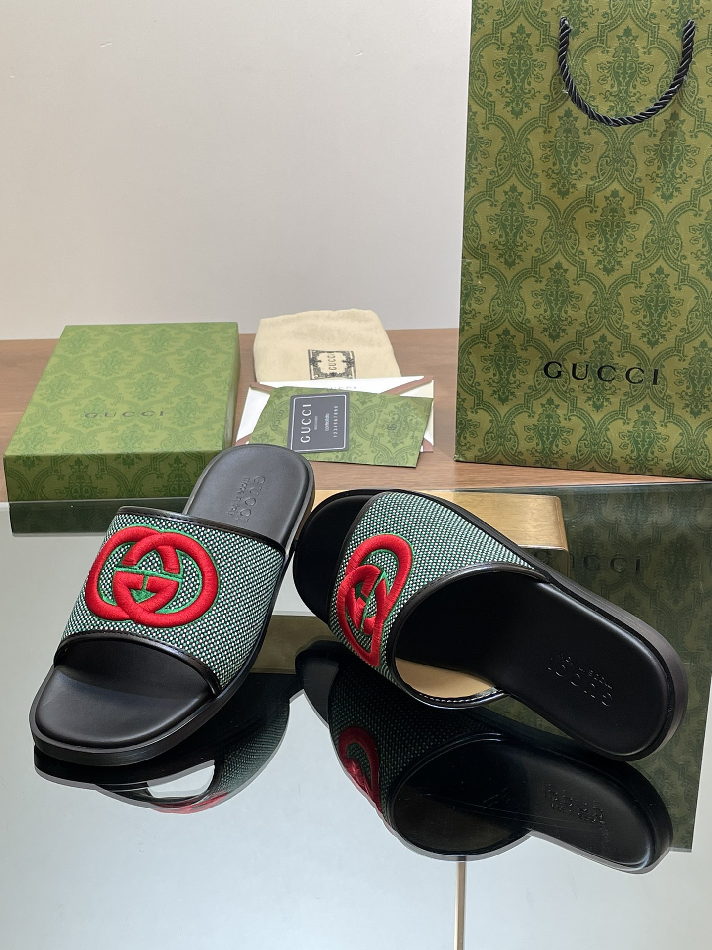 UA Gvc*1 INTERLOCKING G SLIDE SANDAL