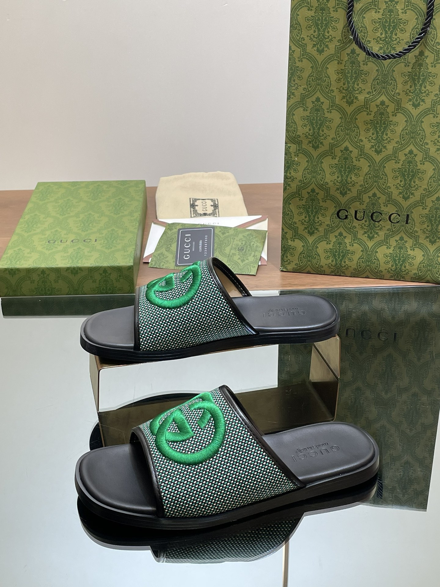 UA Gvc*1 INTERLOCKING G SLIDE SANDAL