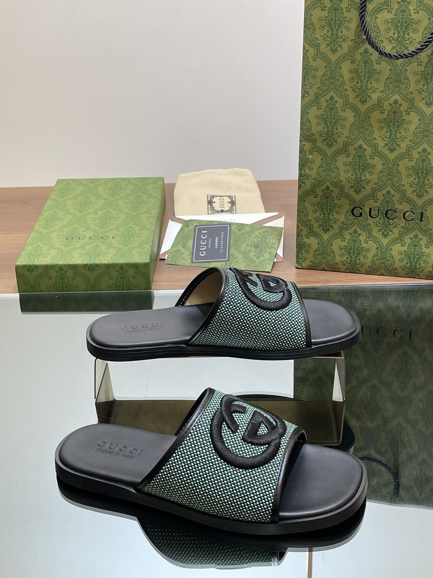 UA Gvc*1 INTERLOCKING G SLIDE SANDAL