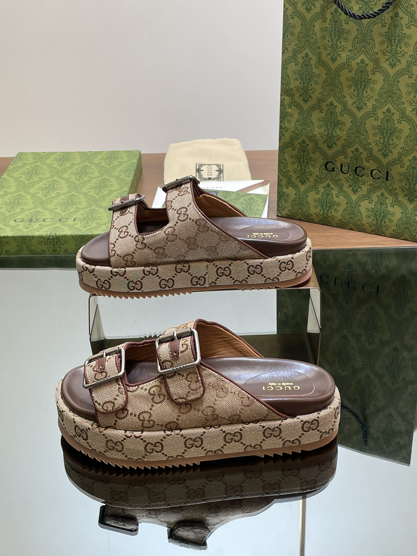 UA Gvc*1  SANDAL WITH DOUBLE G
