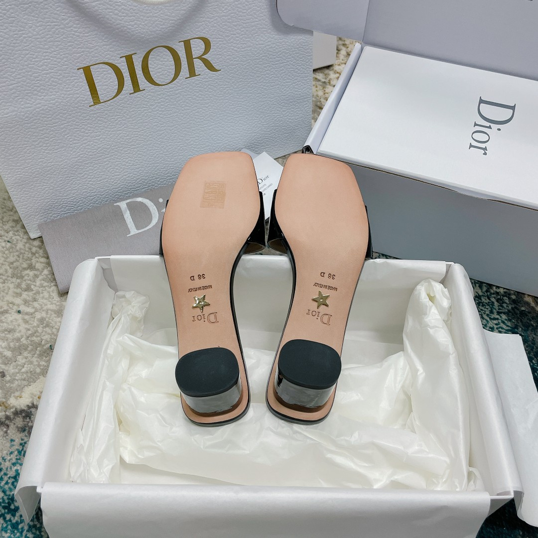 UA D10r Or C