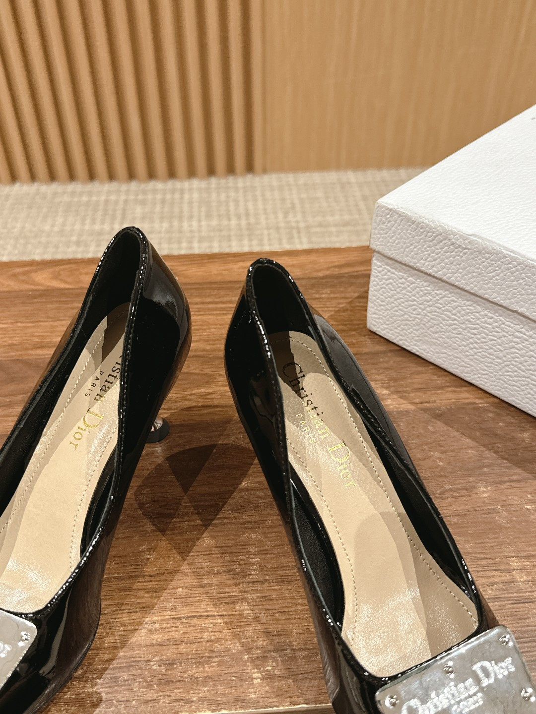 UA Chr1st1an D10r La Parusienne Pump