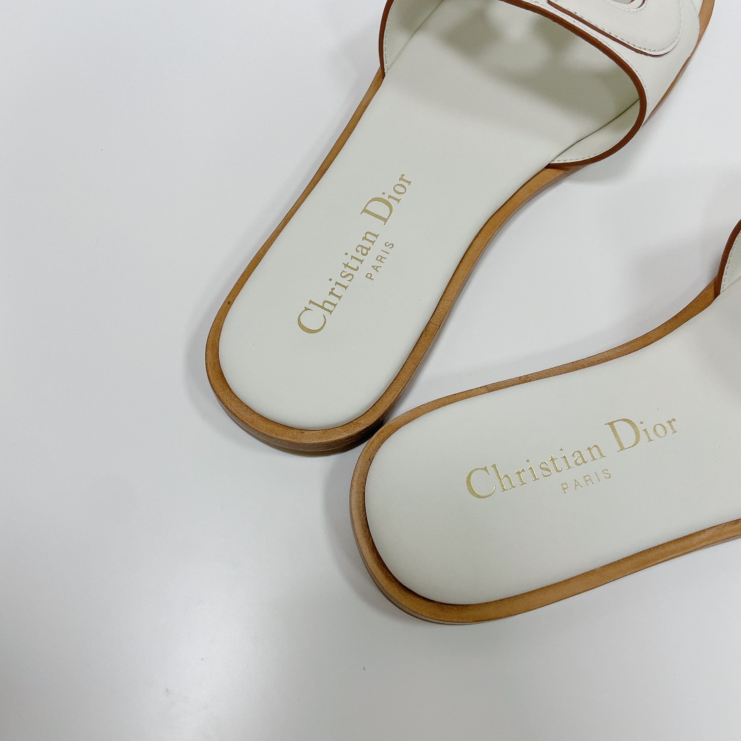 UA D10r D-Club Slide White