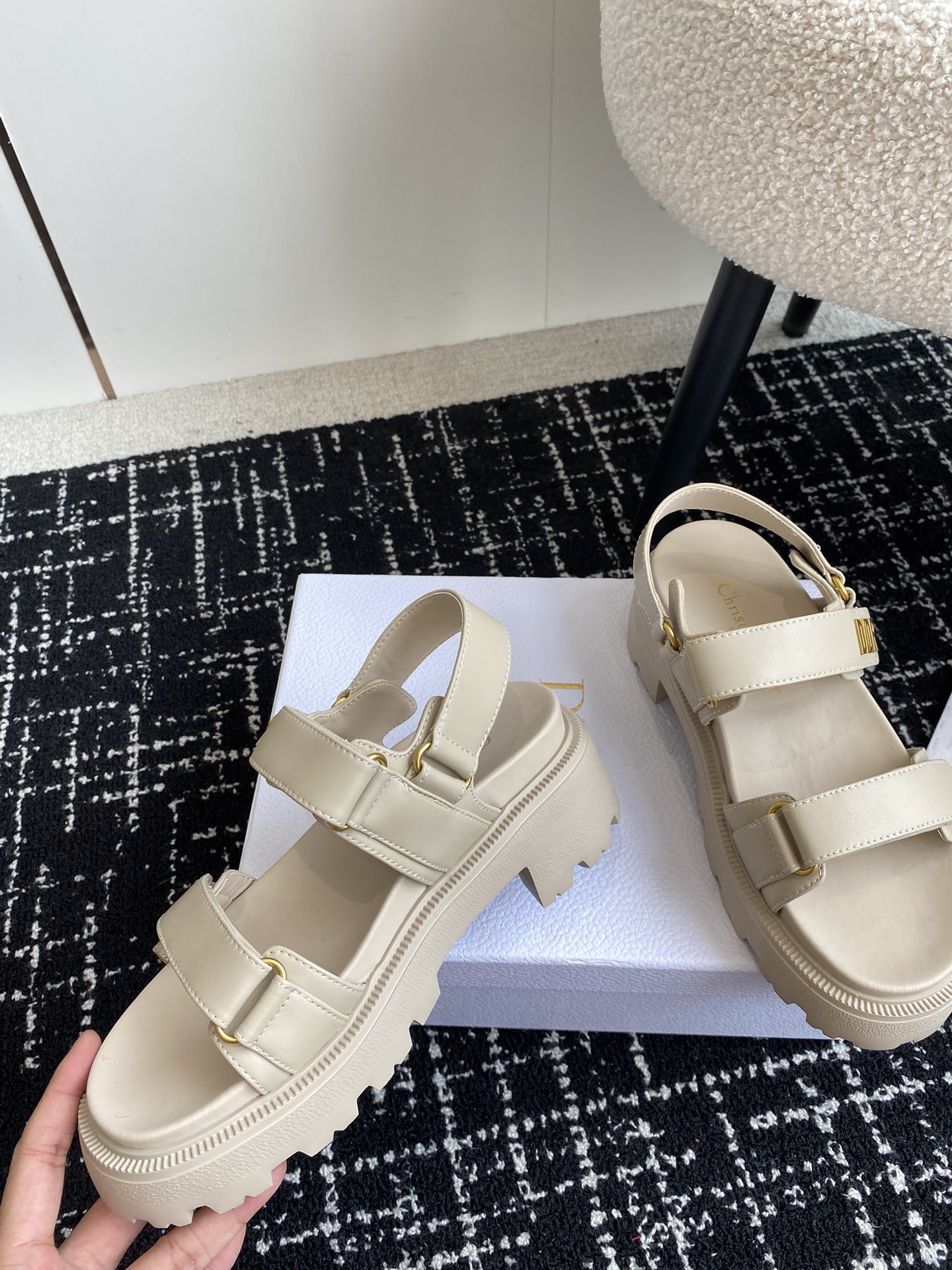 UA D10ract Platform Sandal
