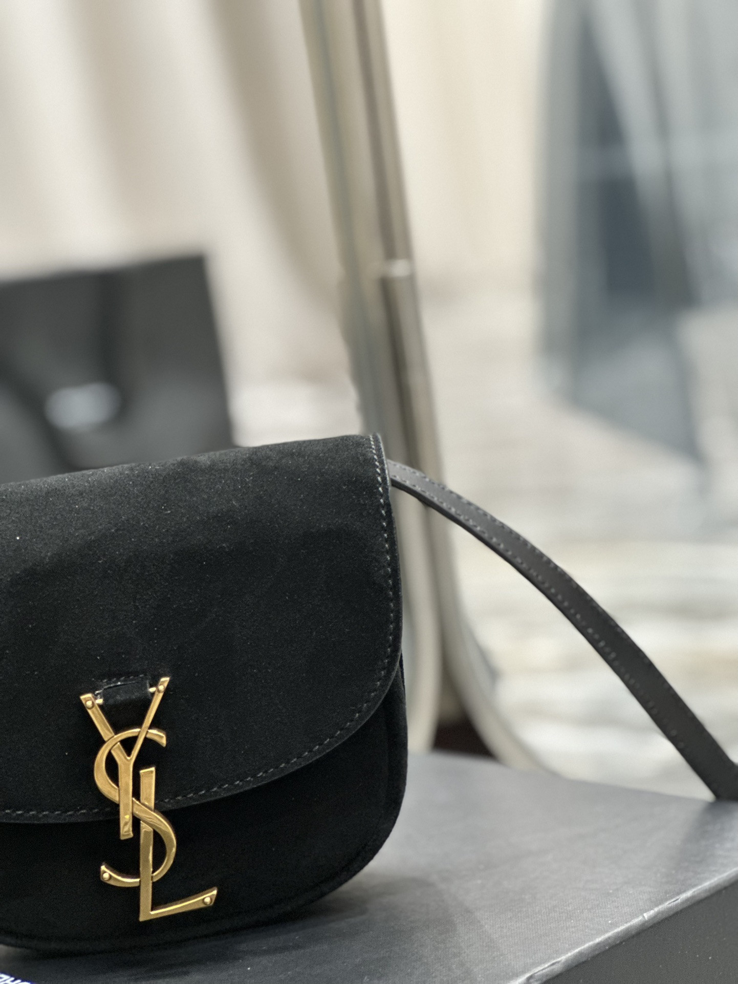 Y51 KAIA SMALL SATCHEL IN SMOOTH LEATHER  7.2 X 6.1 X 2.1 INCHES