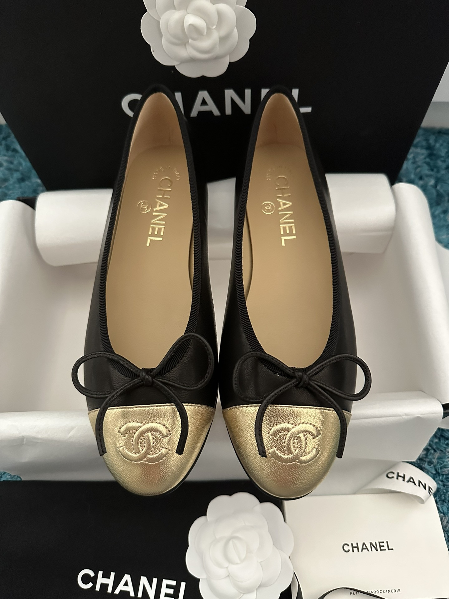UA Ch**el BALLET FLATS