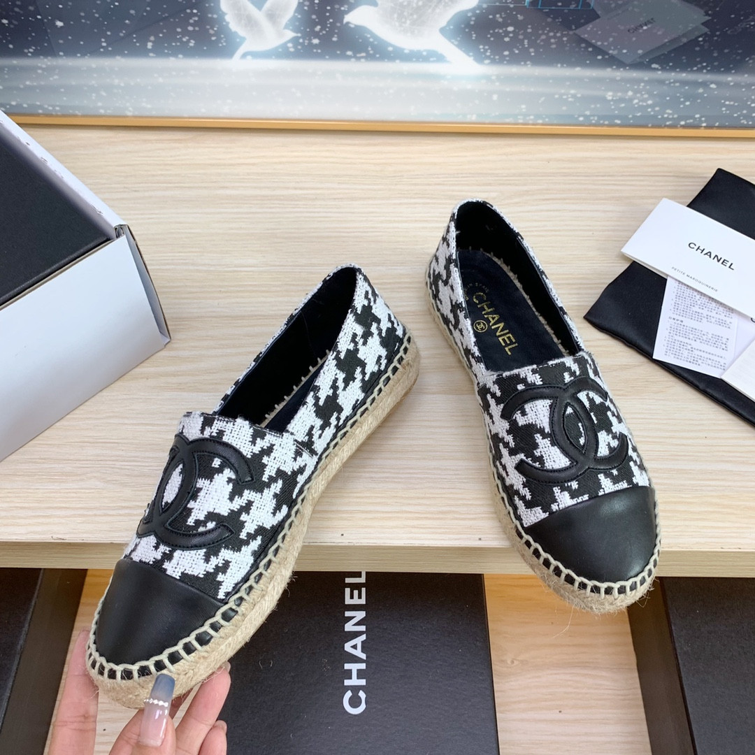 UA Ch**el ESPADRILLES
